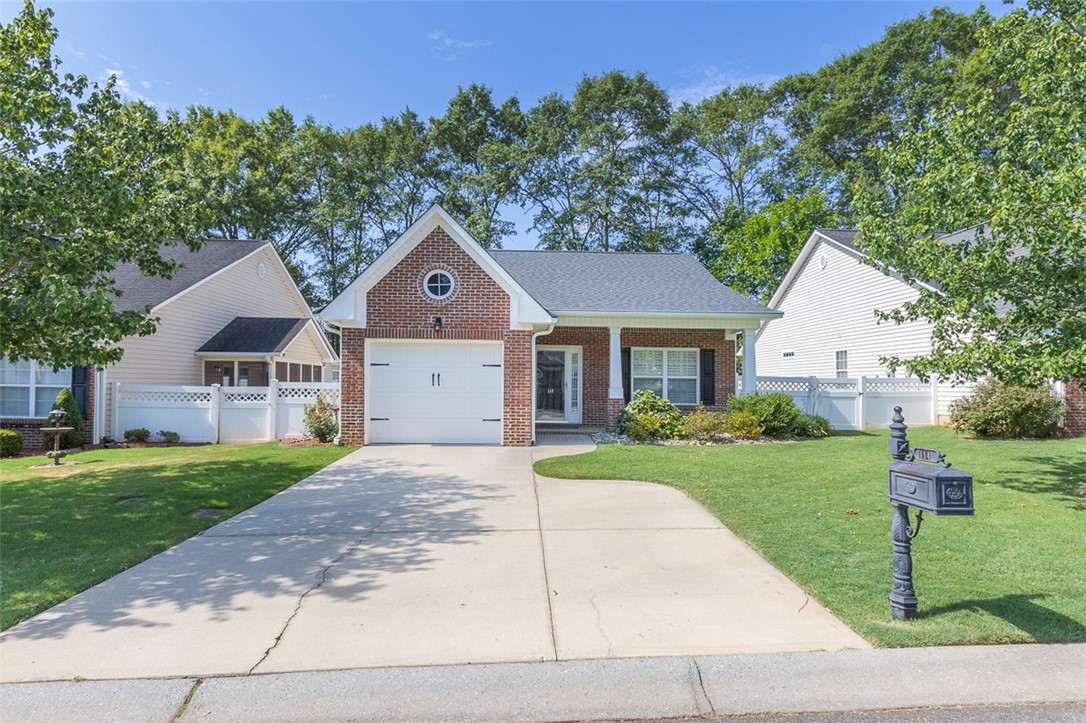 114 Abigail Lane Anderson, SC 29621 - Photo 2 of 33 Gallery Image 2