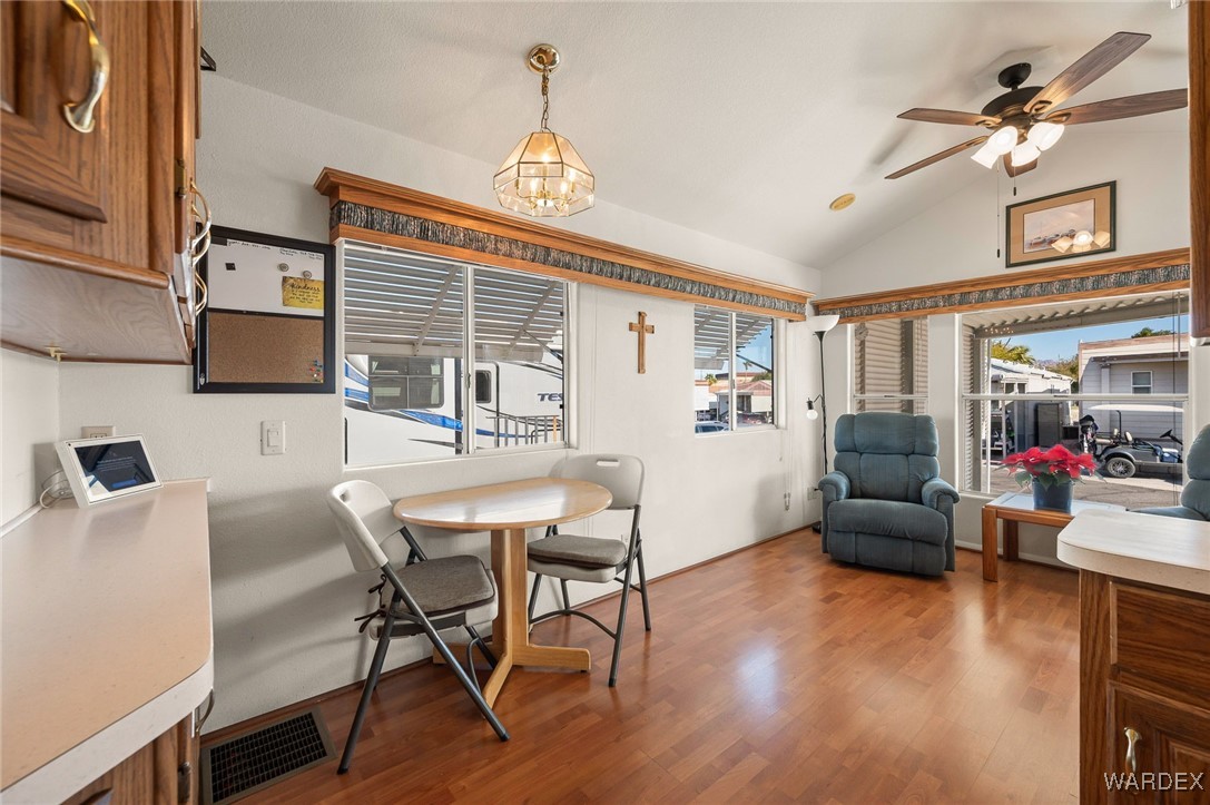 2000 Ramar Road, Unit 34 Bullhead City, AZ 86442 - Photo 15 of 79 Dining Area
