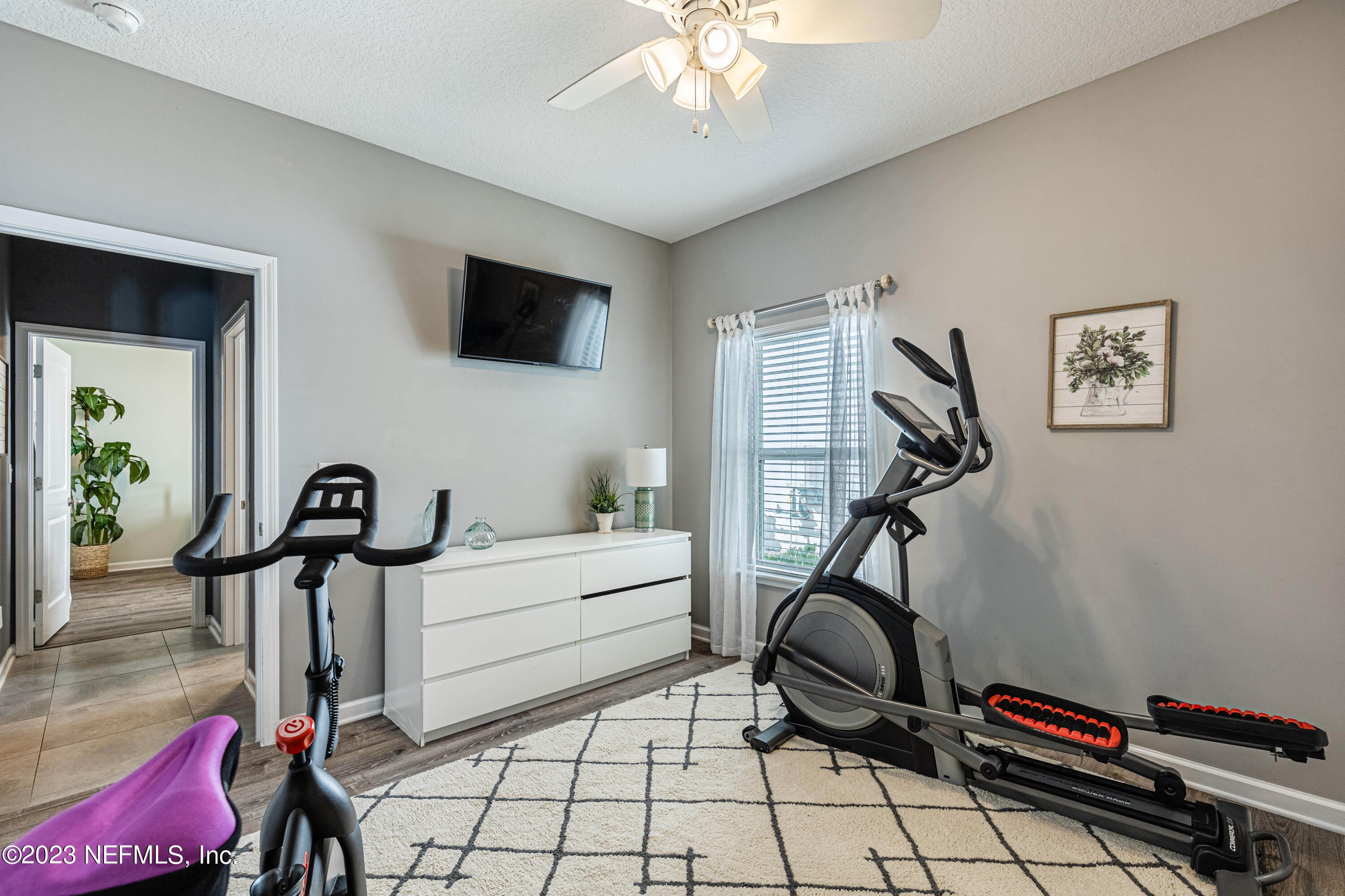 871 Bent Creek Drive St. Johns, FL 32259 - Photo 39 of 71 a view of a room with gym equipment
