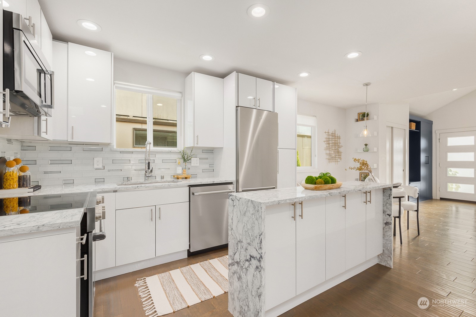 8030 Meridian Avenue North Seattle, WA 98103 - Photo 12 of 40 Gallery Image 12