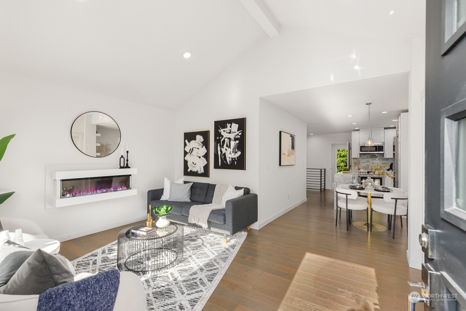 8030 Meridian Avenue North Seattle, WA 98103 - Photo 3 of 40 Gallery Image 3