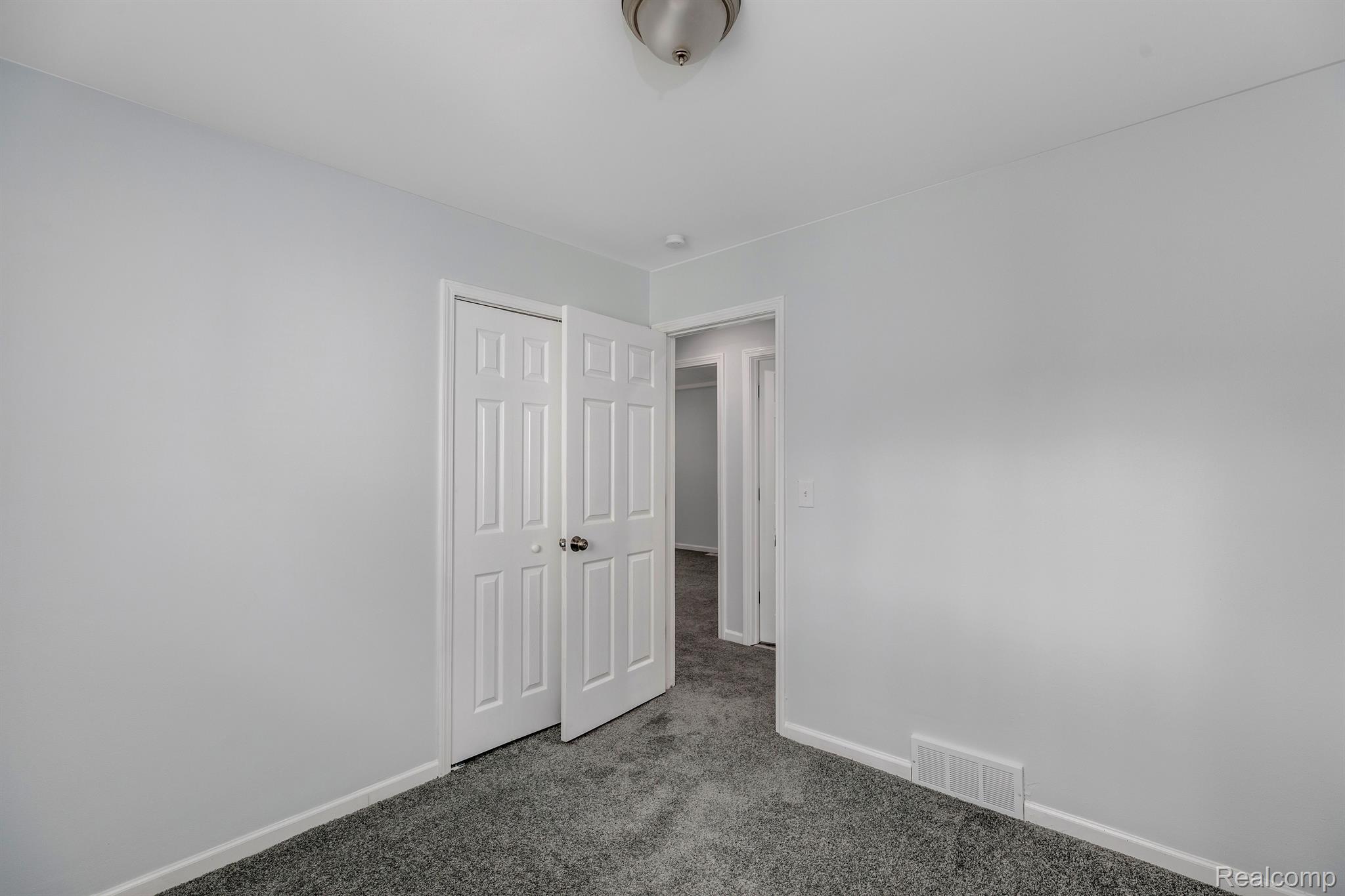 29463 Grandview Street Inkster, MI 48141 - Photo 14 of 26 Gallery Image 14