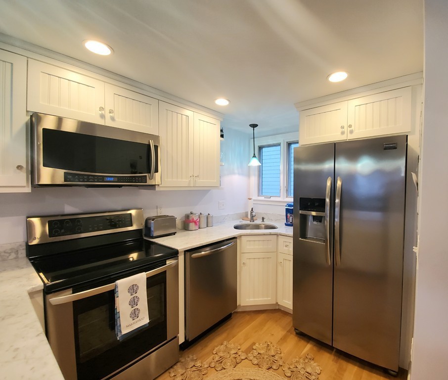 5 Independence Way, Unit 5D Marblehead, MA 01945 - Photo 3 of 33 Gallery Image 3