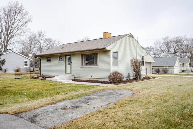 $349,900 | 7166 South 37th Street, Franklin, WI 53132