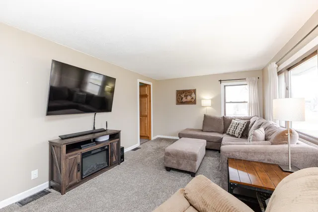 $349,900 | 7166 South 37th Street, Franklin, WI 53132