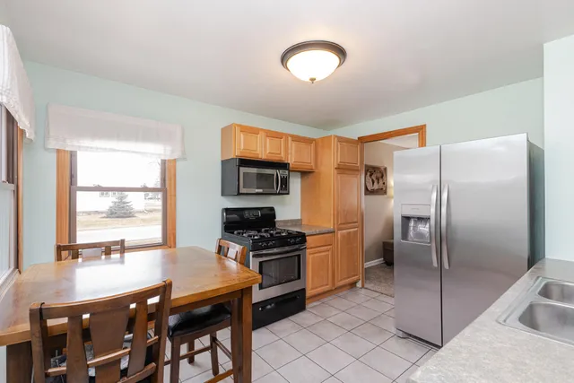 $349,900 | 7166 South 37th Street, Franklin, WI 53132