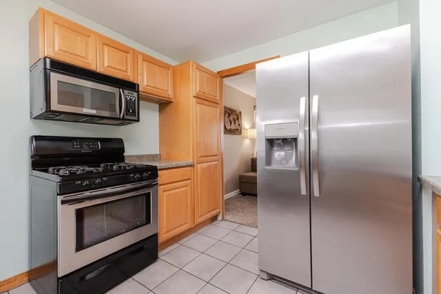 $349,900 | 7166 South 37th Street, Franklin, WI 53132