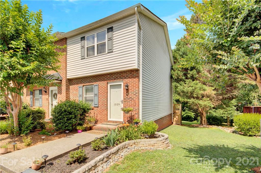 1529 South Point Road, Unit 12 Belmont, NC 28012 - Photo 3 of 34 Gallery Image 3