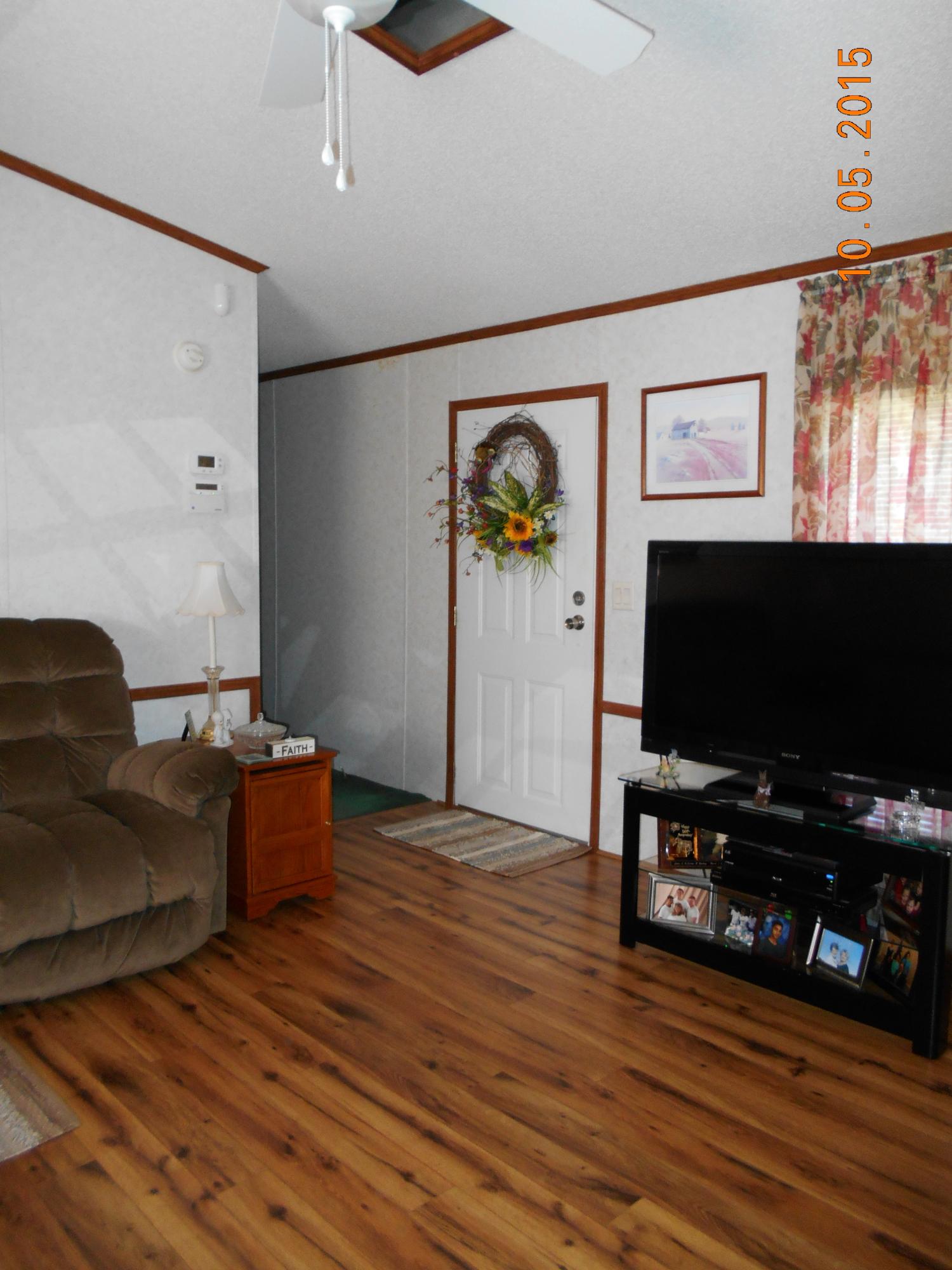 Harding Road Crossville, TN 38572 - Photo 3 of 38 3-Front Entry-Living Room