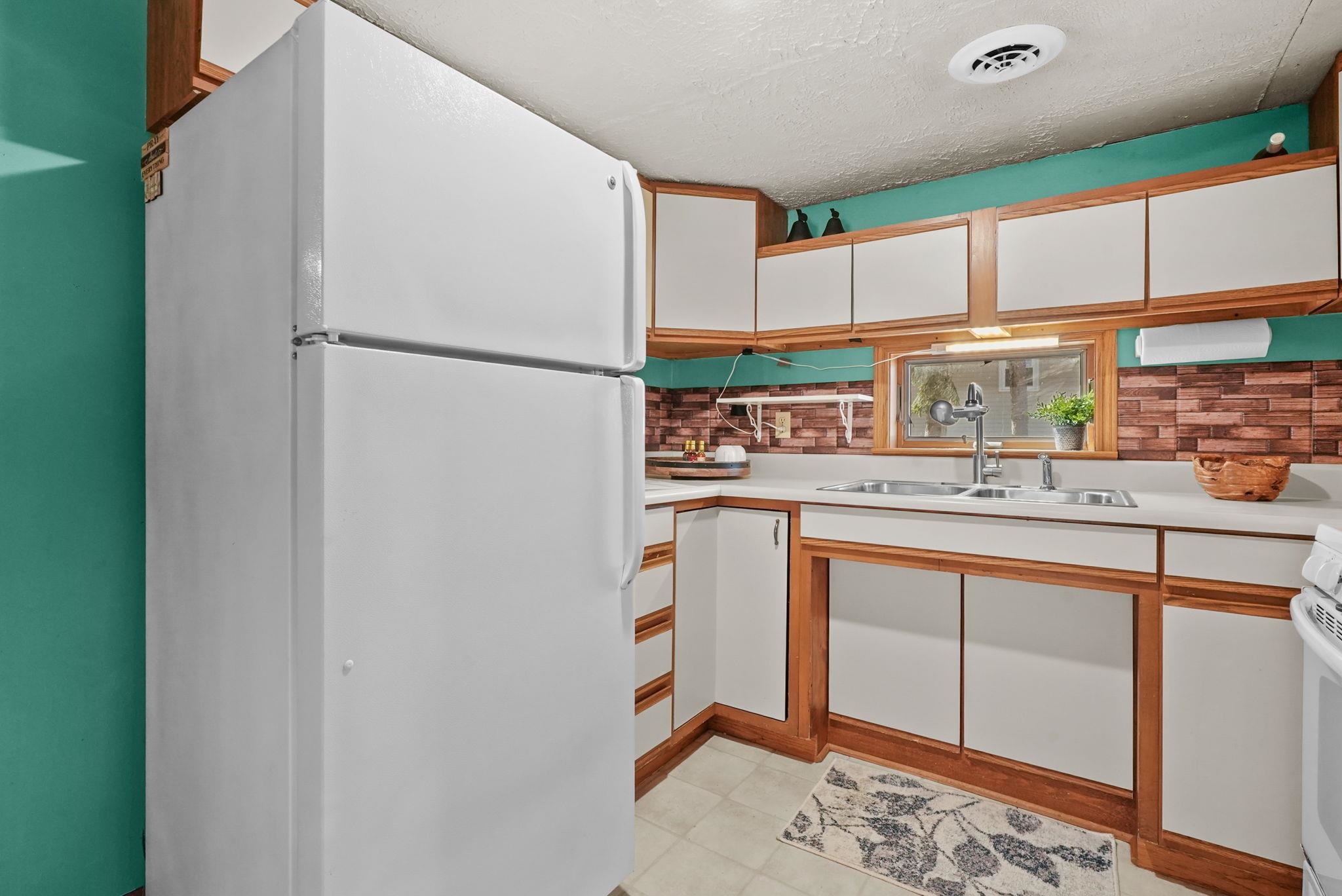 327 South Gladwin Road Lake City, MI 49651 - Photo 14 of 38 1943158-24de775c-26f8-4b31-927d-872634452556.JPG