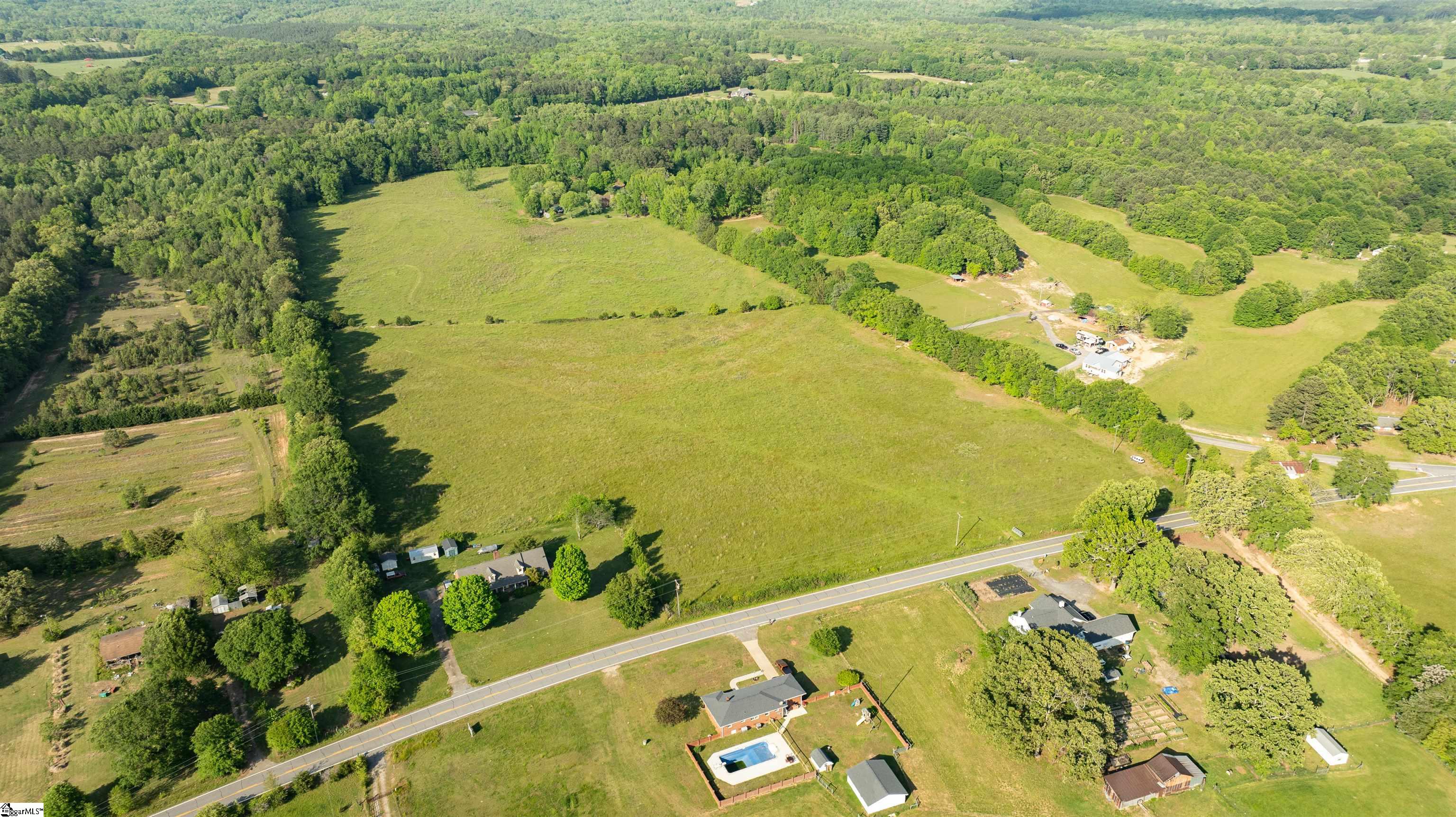 5 Shady Grove Road Belton, SC 29627 - Photo 2 of 11