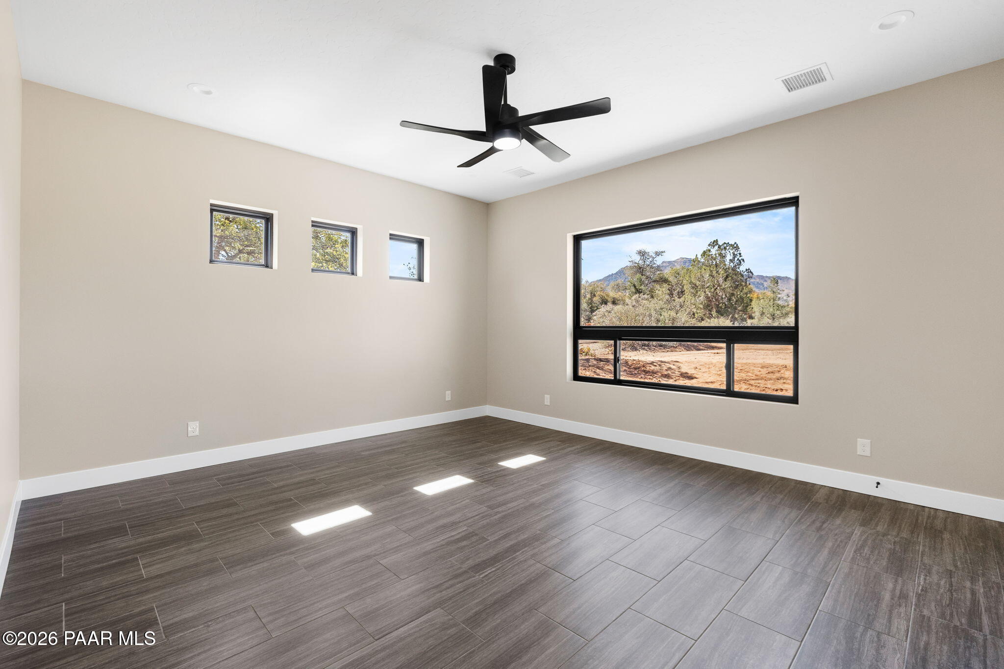 9529 North Bridle Ridge Road Prescott, AZ 86305 - Photo 28 of 43 27-Primary Bedroom_1