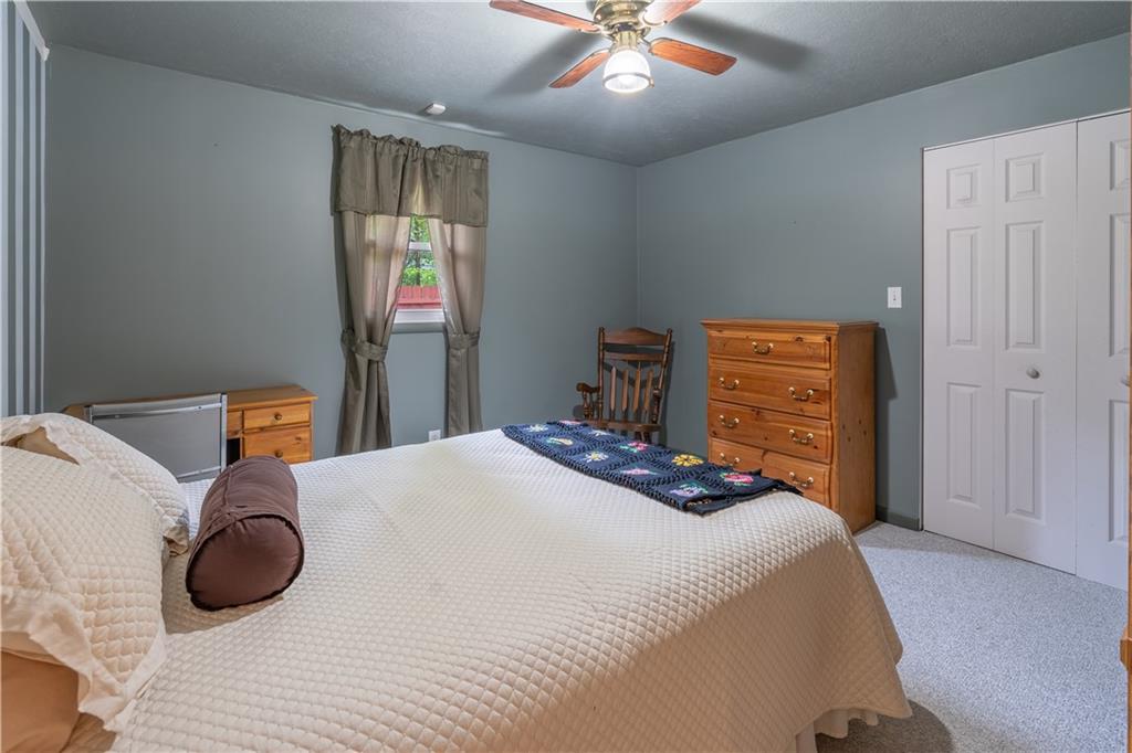 571 Miller Road West Mifflin, PA 15122 - Photo 15 of 38 Gallery Image 15