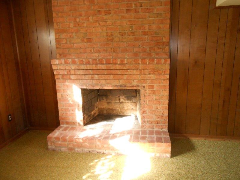 5839 Plantation Road Roanoke, VA 24019 - Photo 11 of 32 den