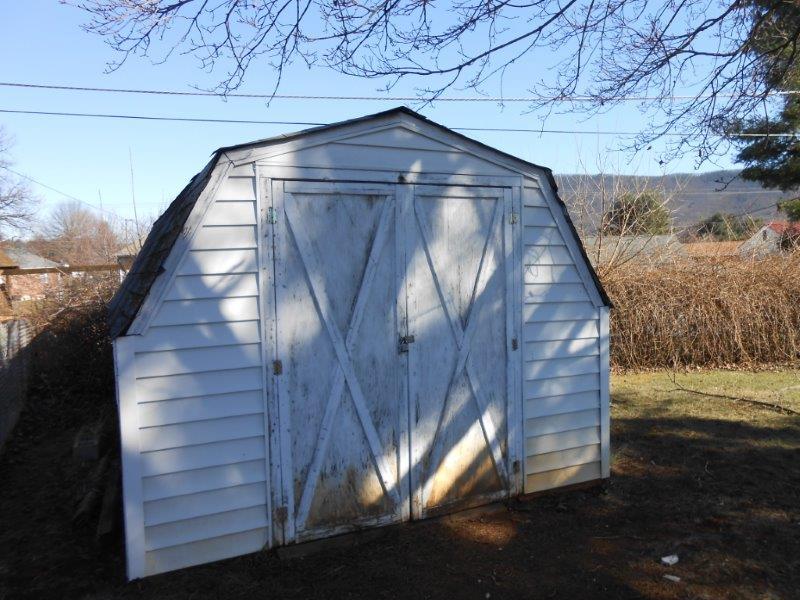 5839 Plantation Road Roanoke, VA 24019 - Photo 28 of 32 shed