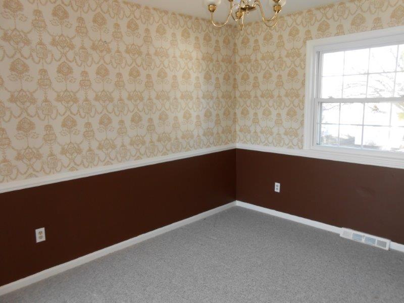 5839 Plantation Road Roanoke, VA 24019 - Photo 4 of 32 dining room (1)