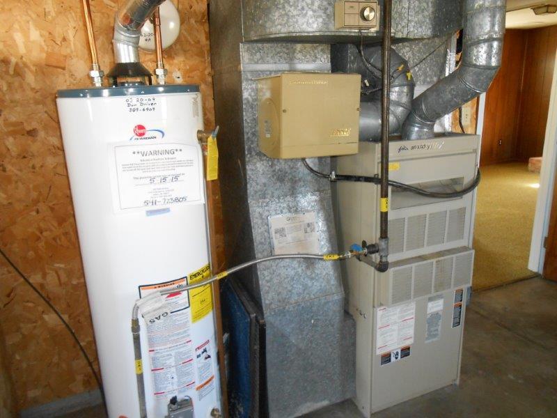 5839 Plantation Road Roanoke, VA 24019 - Photo 31 of 32 work room (5)