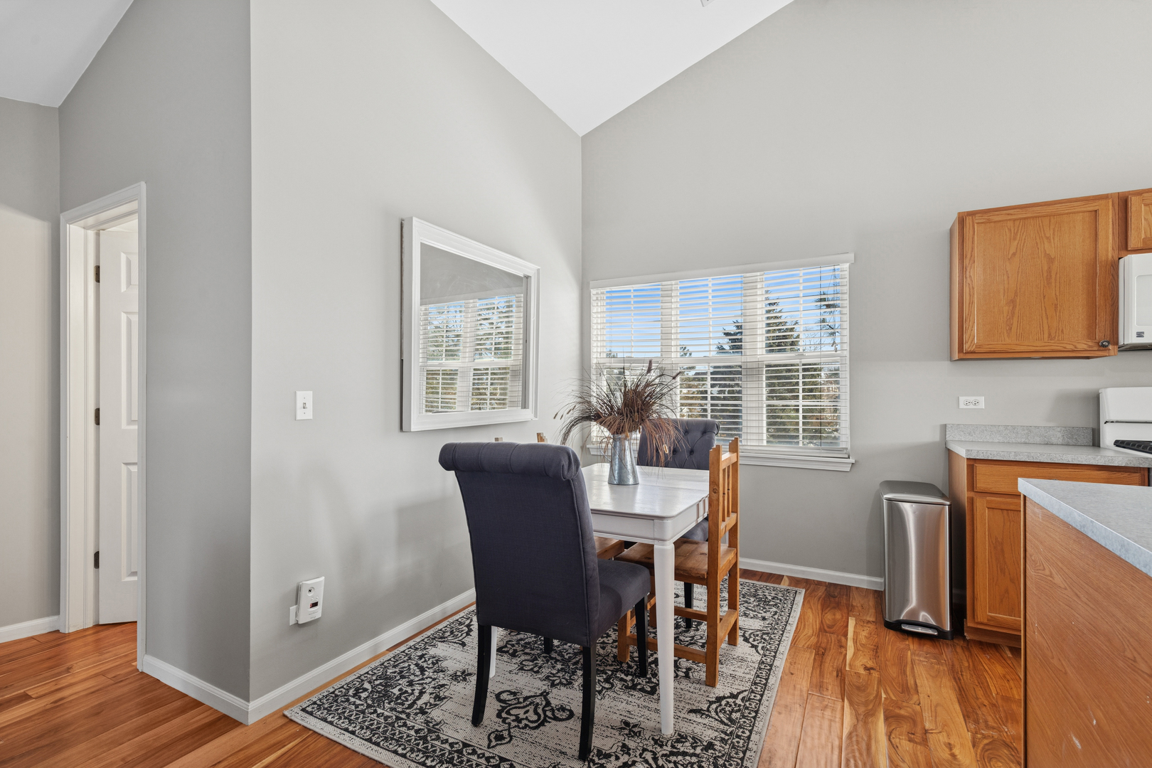 382 Crystal Ridge Drive, Unit 382 Crystal Lake, IL 60012 - Photo 6 of 20