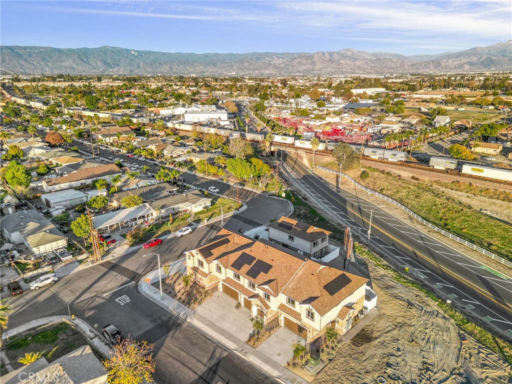 904 South Hert Street Colton, CA 92324 - Photo 2 of 35 a view of city and mountain