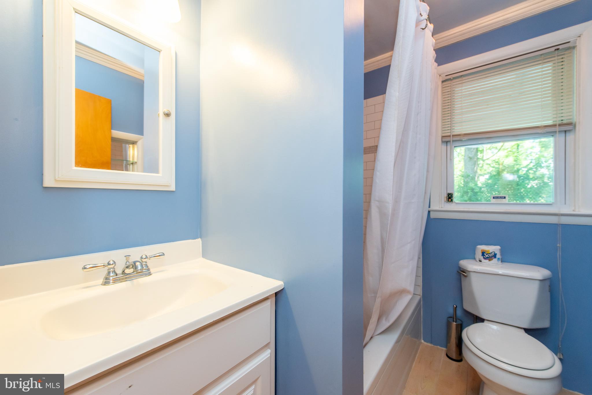 4318 Ridge Road Baltimore, MD 21236 - Photo 37 of 37 Bathroom 2