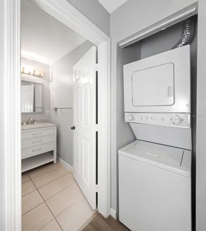 a view of bathroom with utility and utility room