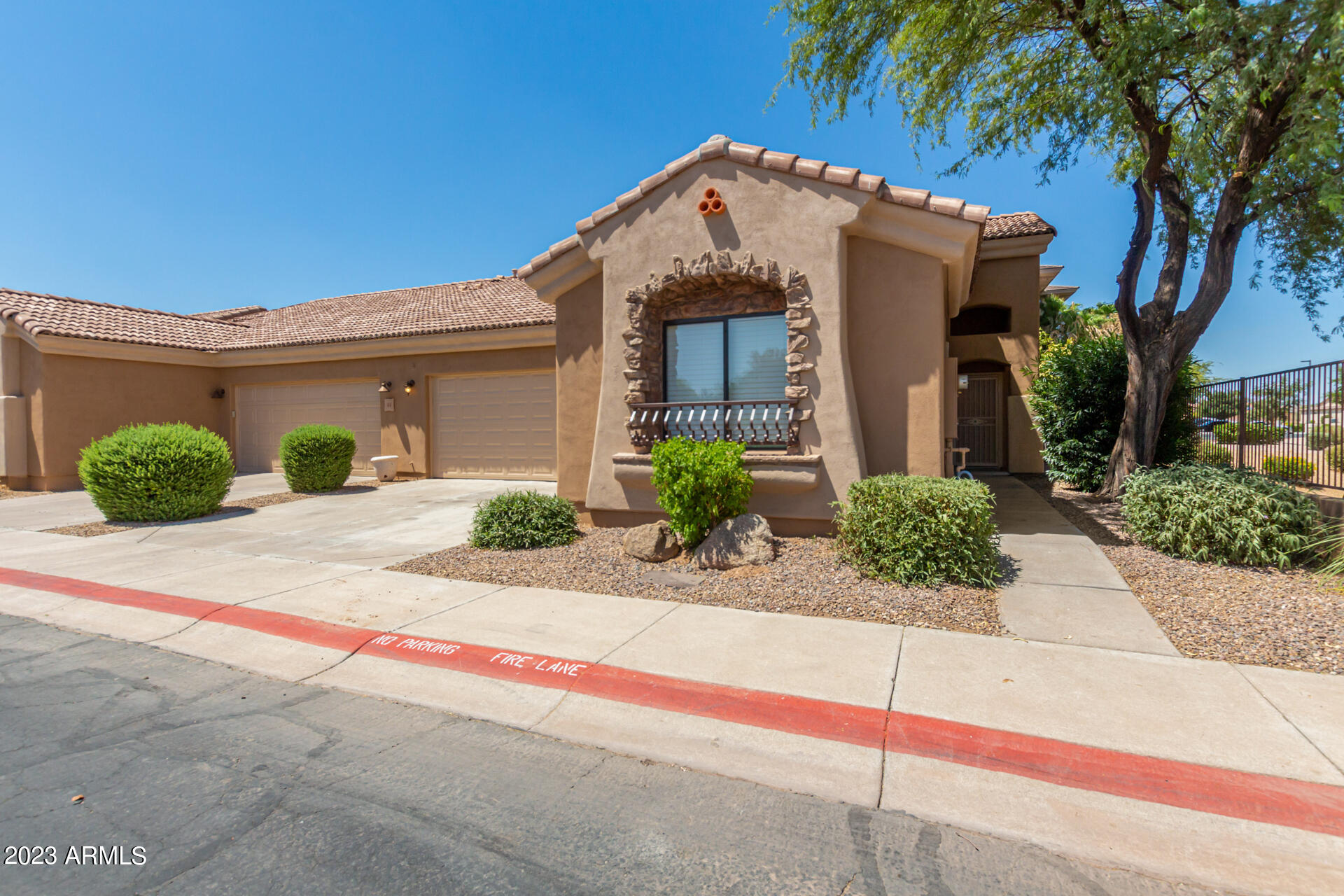 2565 South Signal Butte Road, Unit 40 Mesa, AZ 85209 - Photo 2 of 32 0005-05 - Signal Butte 2565 #40