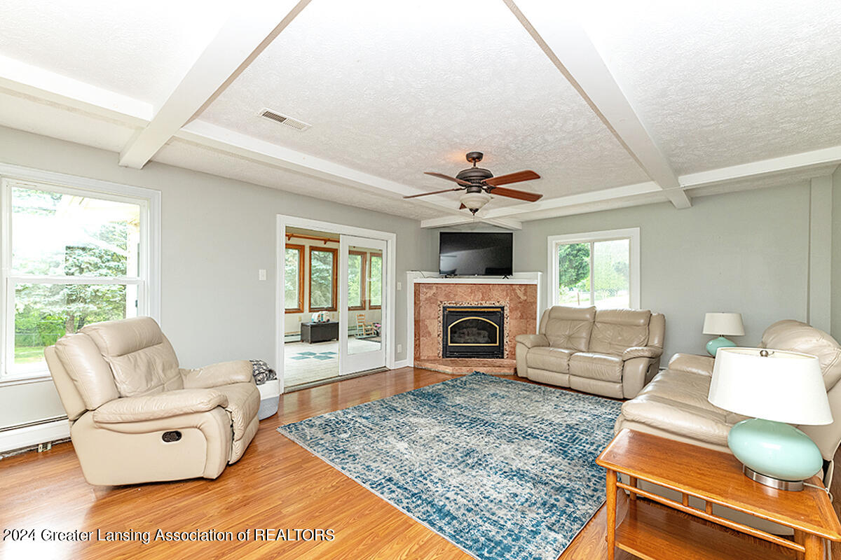 13511 Turner Road Dewitt, MI 48820 - Photo 6 of 25 05