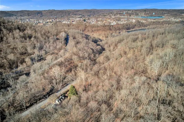 $25,000 | 0 River Road, Beaver Falls, PA 15010