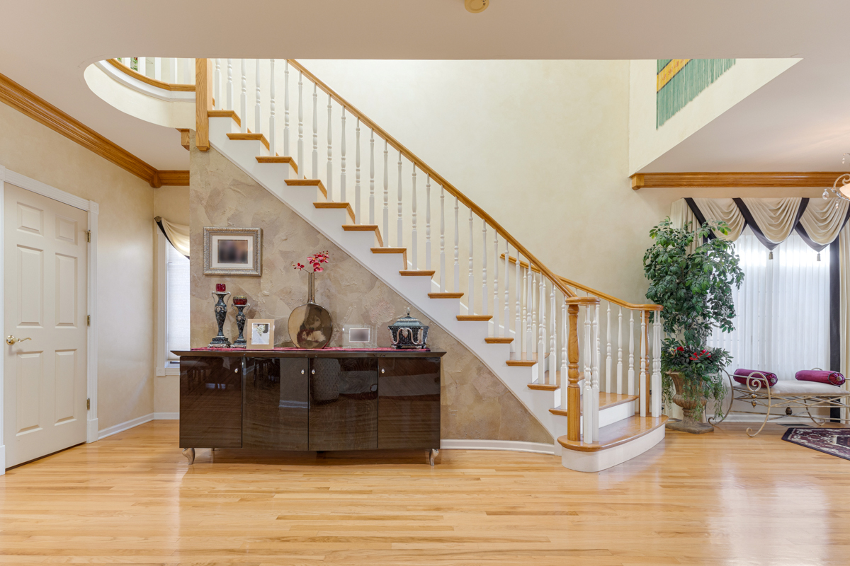 5705 South Natoma Avenue Chicago, IL 60638 - Photo 3 of 31