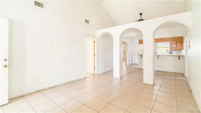 a view of entryway with white walls