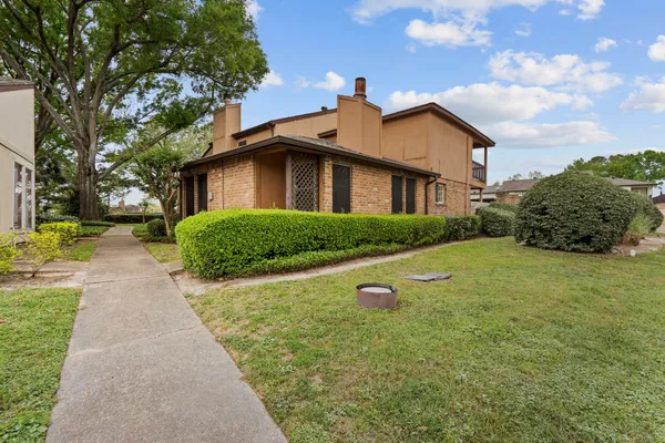 $1,350 | 7823 Bateman Lane, Unit 7823, Houston, TX 77088