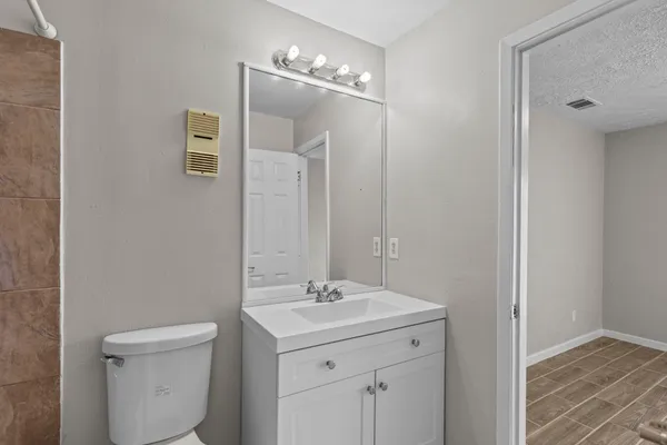 $1,350 | 7823 Bateman Lane, Unit 7823, Houston, TX 77088