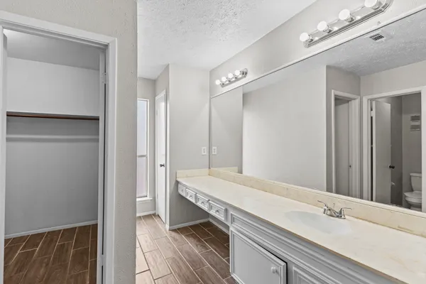 $1,350 | 7823 Bateman Lane, Unit 7823, Houston, TX 77088