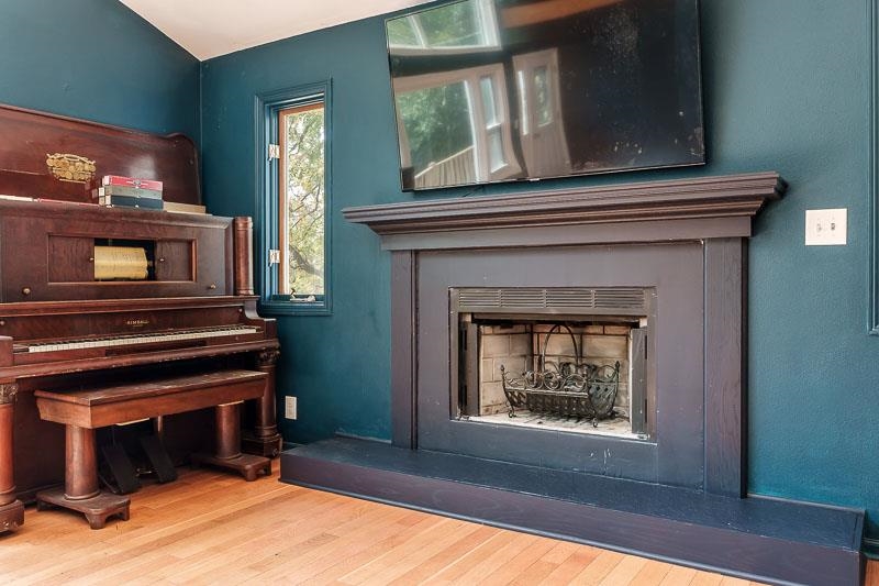 933 Gleasman Road Roscoe, IL 61073 - Photo 10 of 60 Gallery Image 10
