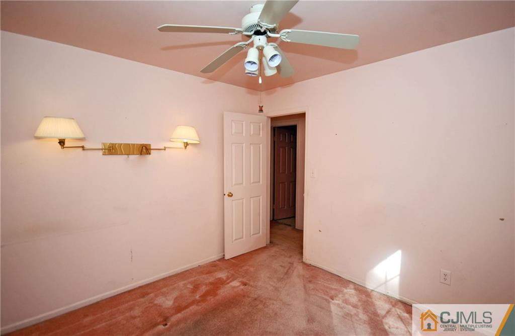 35 Winthrop Road Monroe Township, NJ 08831 - Photo 12 of 21 Gallery Image 12