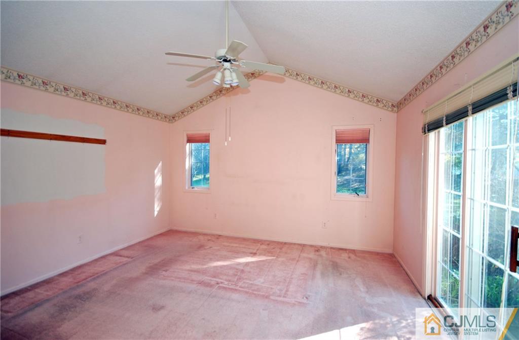 35 Winthrop Road Monroe Township, NJ 08831 - Photo 14 of 21 Gallery Image 14