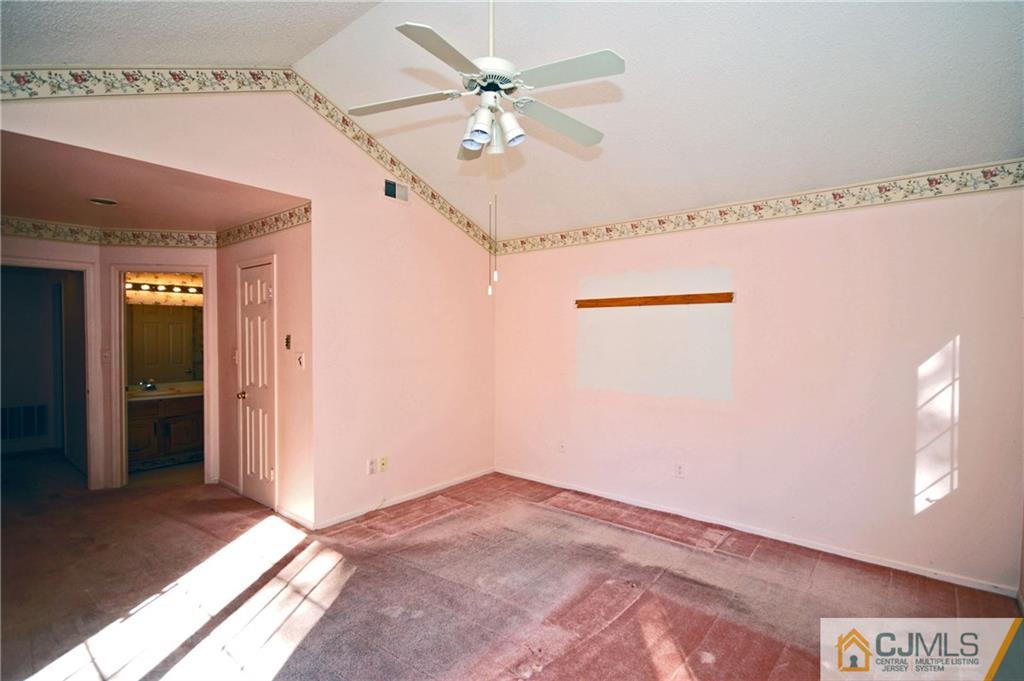 35 Winthrop Road Monroe Township, NJ 08831 - Photo 16 of 21 Gallery Image 16