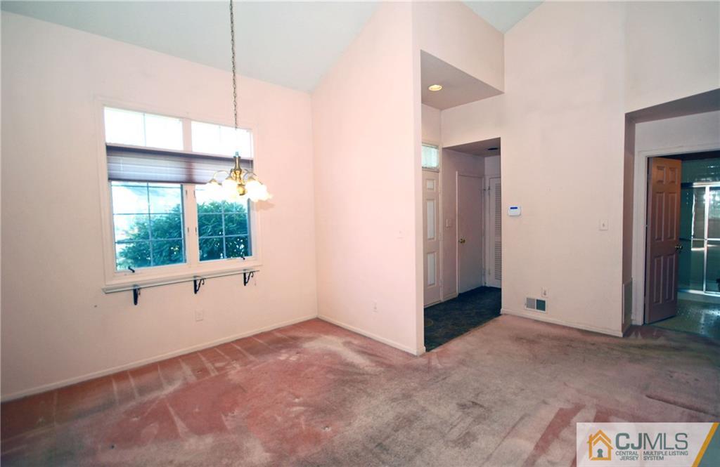 35 Winthrop Road Monroe Township, NJ 08831 - Photo 3 of 21 Gallery Image 3