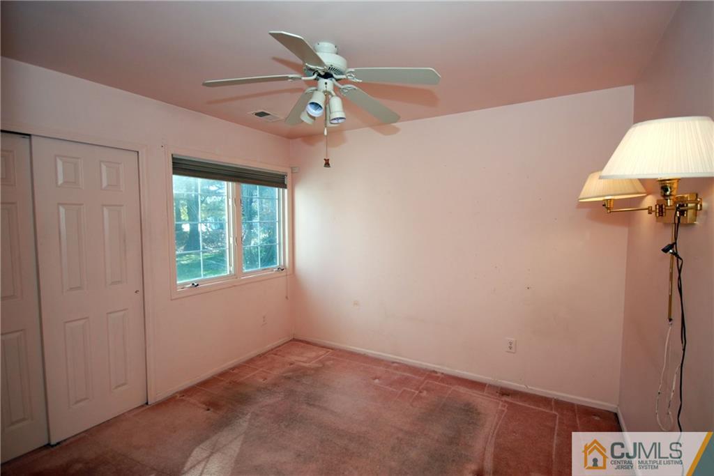 35 Winthrop Road Monroe Township, NJ 08831 - Photo 10 of 21 Gallery Image 10