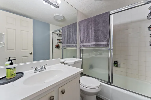 $139,900 | 4407 Wilshire Boulevard, Unit 204, Mound, MN 55364