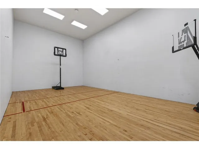 $145,000 | 4407 Wilshire Boulevard, Unit 204, Mound, MN 55364