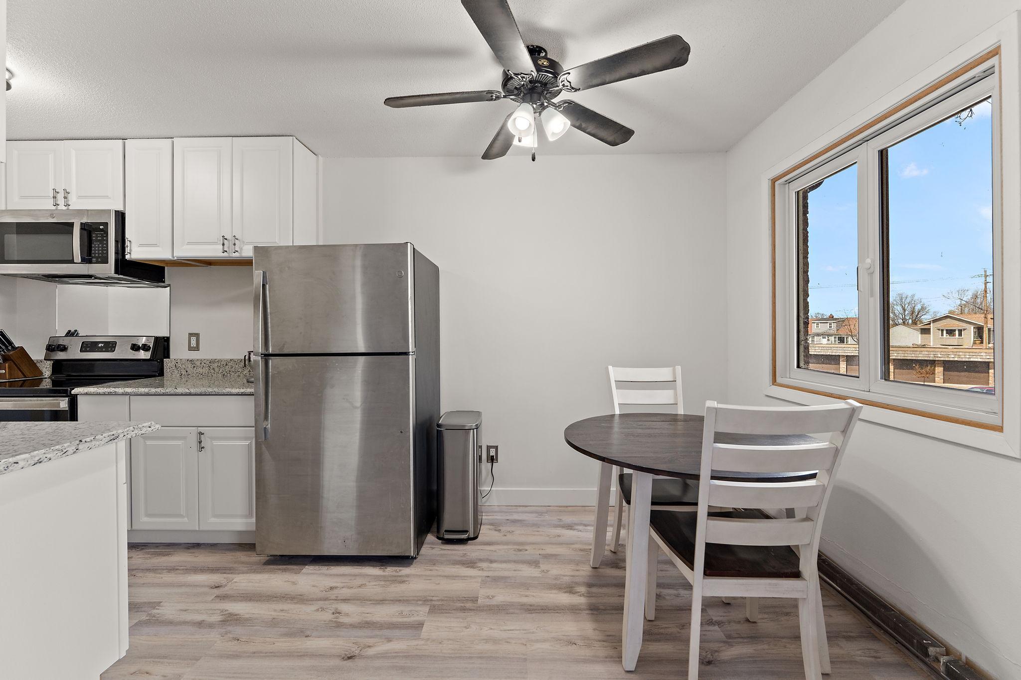 4407 Wilshire Boulevard, Unit 204 Mound, MN 55364 - Photo 3 of 22