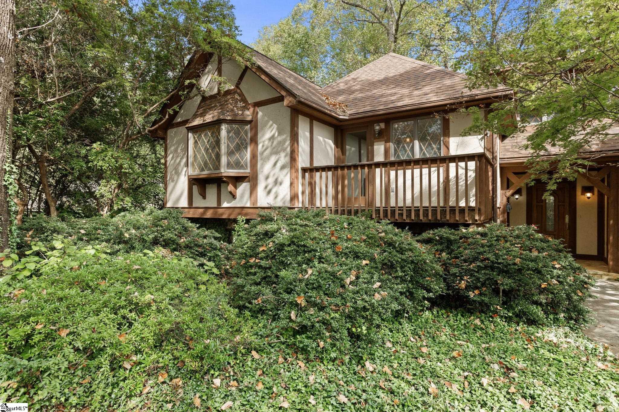 3 Parrish Court Greenville, SC 29607 - Photo 2 of 50 Gallery Image 2