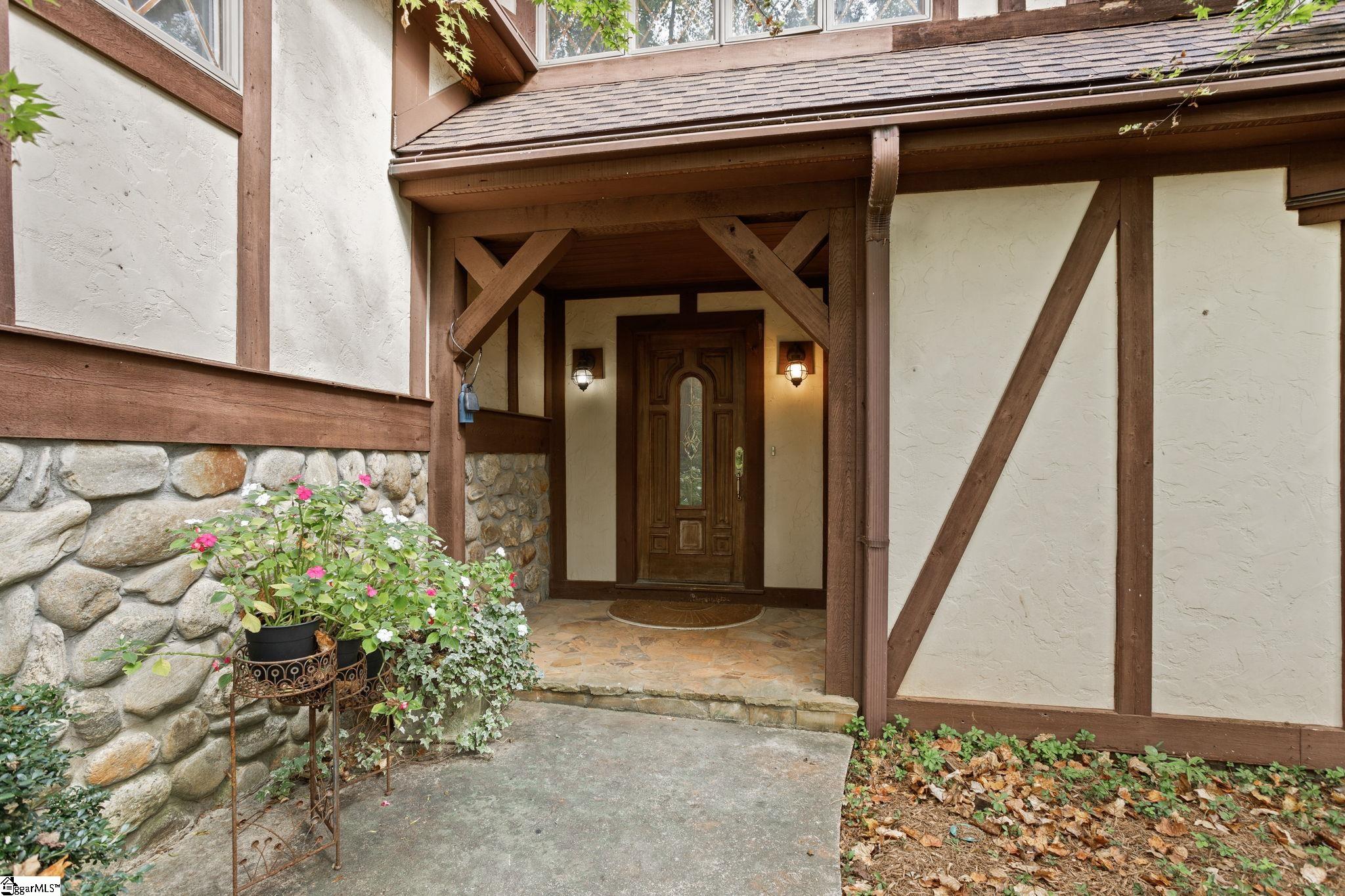 3 Parrish Court Greenville, SC 29607 - Photo 3 of 50 Gallery Image 3