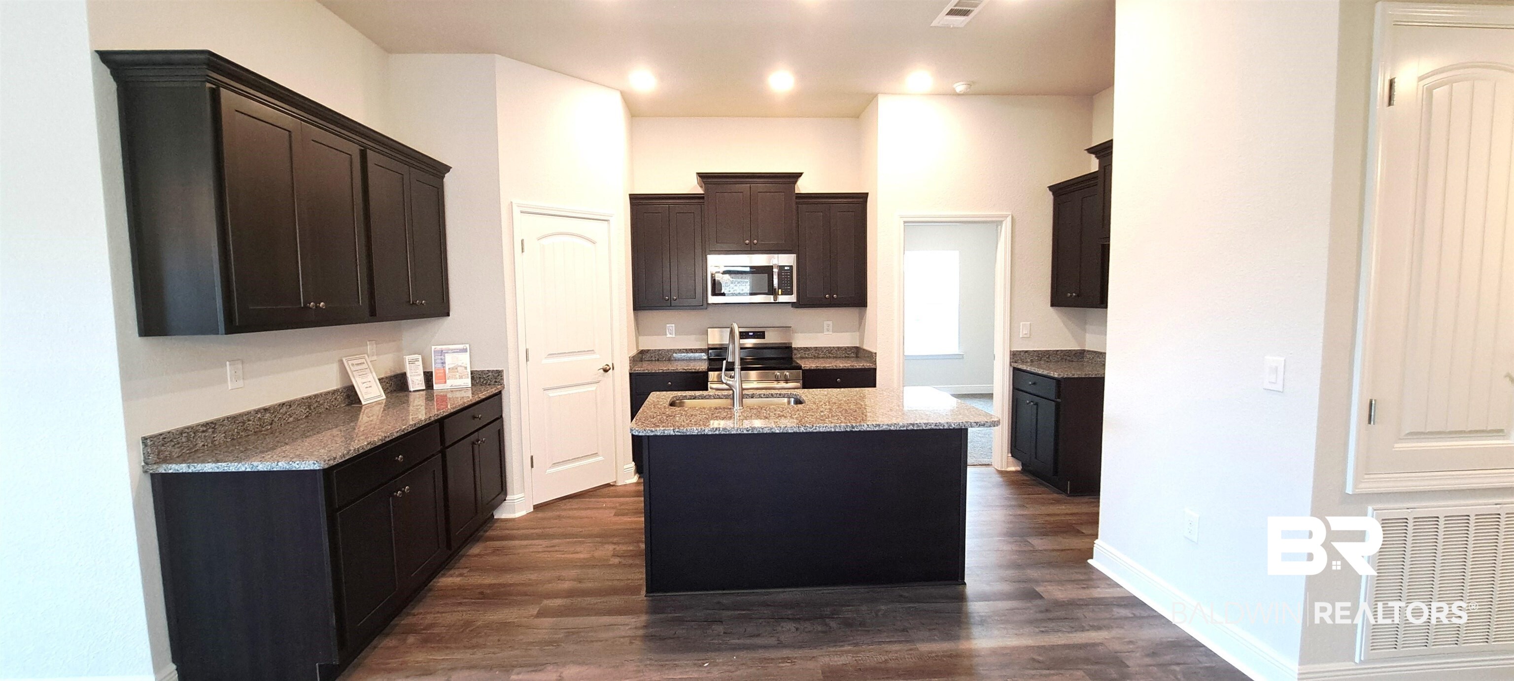 1398 Plymouth Drive Foley, AL 36535 - Photo 6 of 17