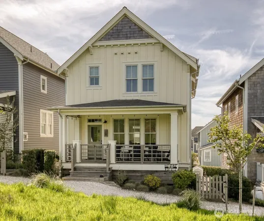$1,180,000 | 50 Flash Lane, Pacific Beach, WA 98571