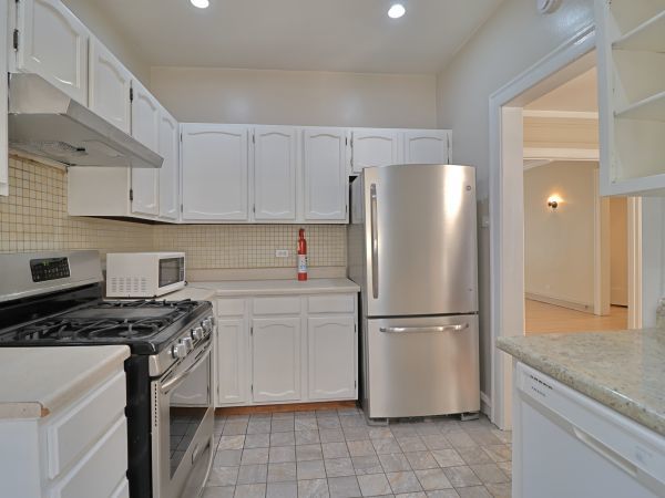 410 Ridge Avenue, Unit 232 Evanston, IL 60202 - Photo 10 of 16