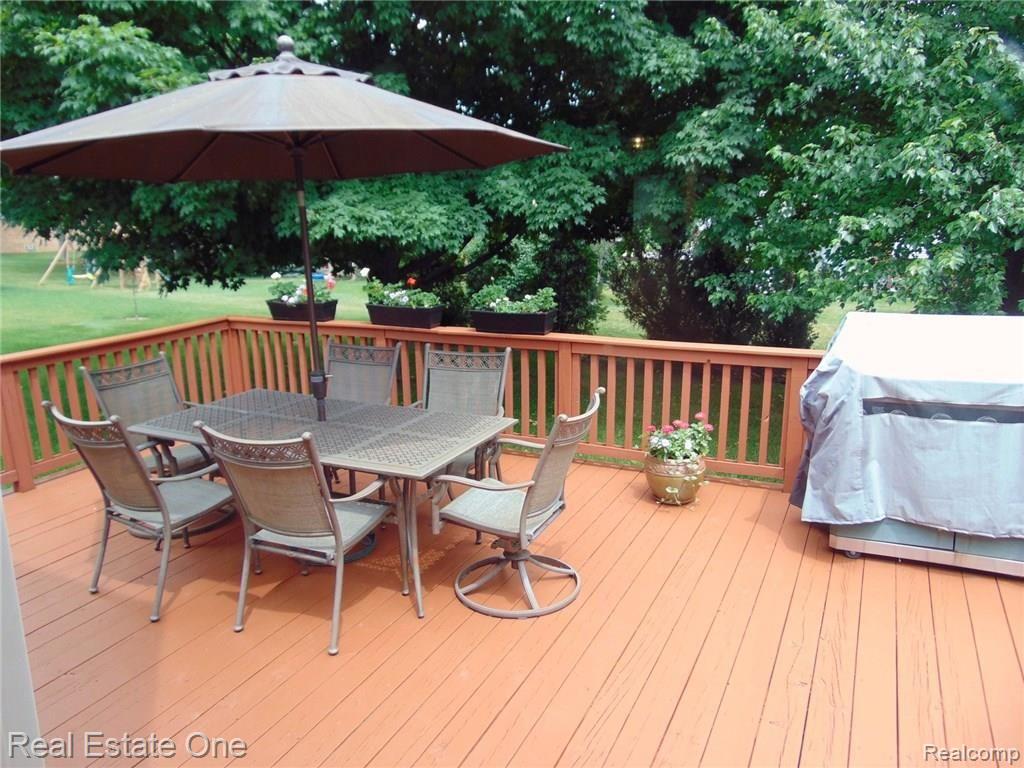 2091 Highsplint Drive Rochester Hills, MI 48307 - Photo 16 of 31