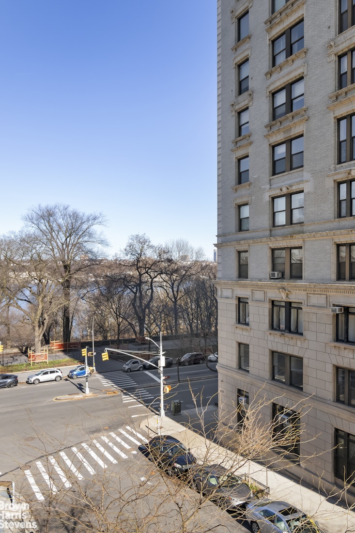 417 Riverside Drive, Unit 3B Manhattan, NY 10025 - Photo 3 of 10