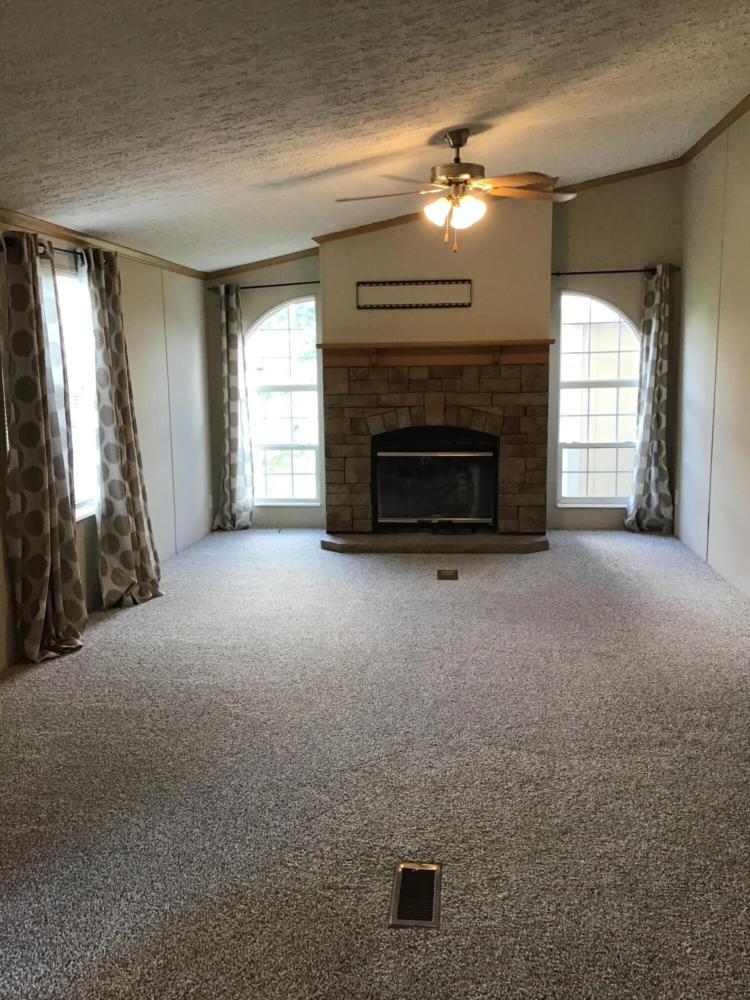 190 Dinwiddie Road Chuckey, TN 37641 - Photo 27 of 52 4984C1B9-A3E4-4B2F-853D-C088165F8314